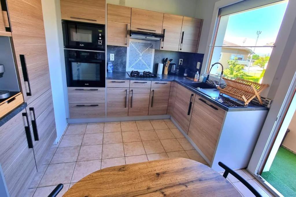 Appartement Cosy Entre Lac Et Montagne Thonon-les-Bains Luaran gambar